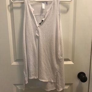 White bp. Tank